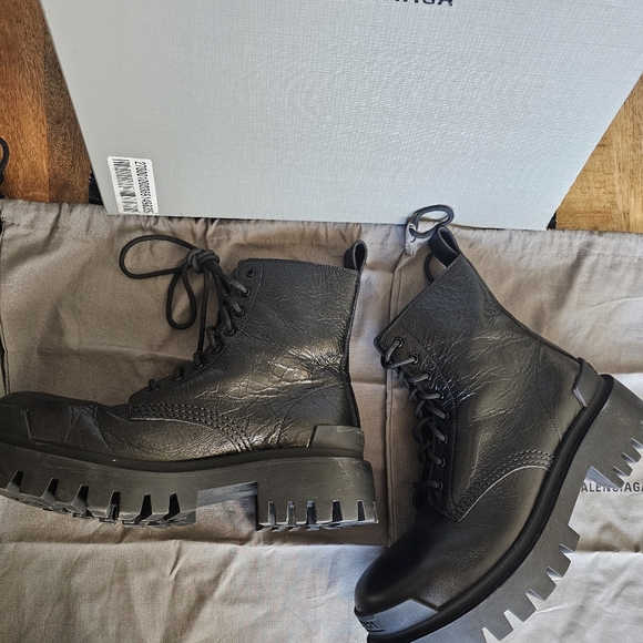 💎 Balenciaga Combat Boot - Picture 6 of 11